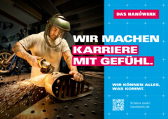 KI generiert: Ein Handwerker schleift Metall mit Funkenflug, begleitet von einem Werbeslogan für das Handwerk.